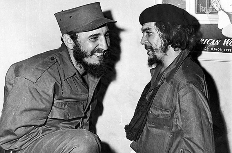 Fidel castro et che guevara source photographie issue du site argoul com